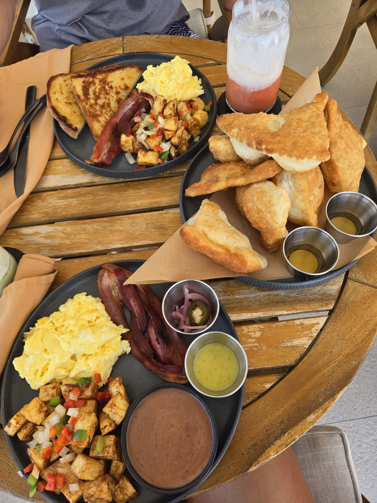Harvest Café photo 3