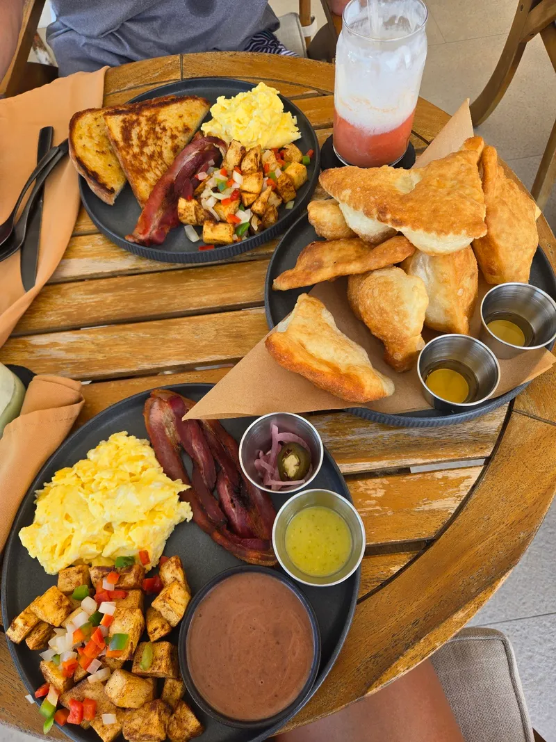 Harvest Café photo 3
