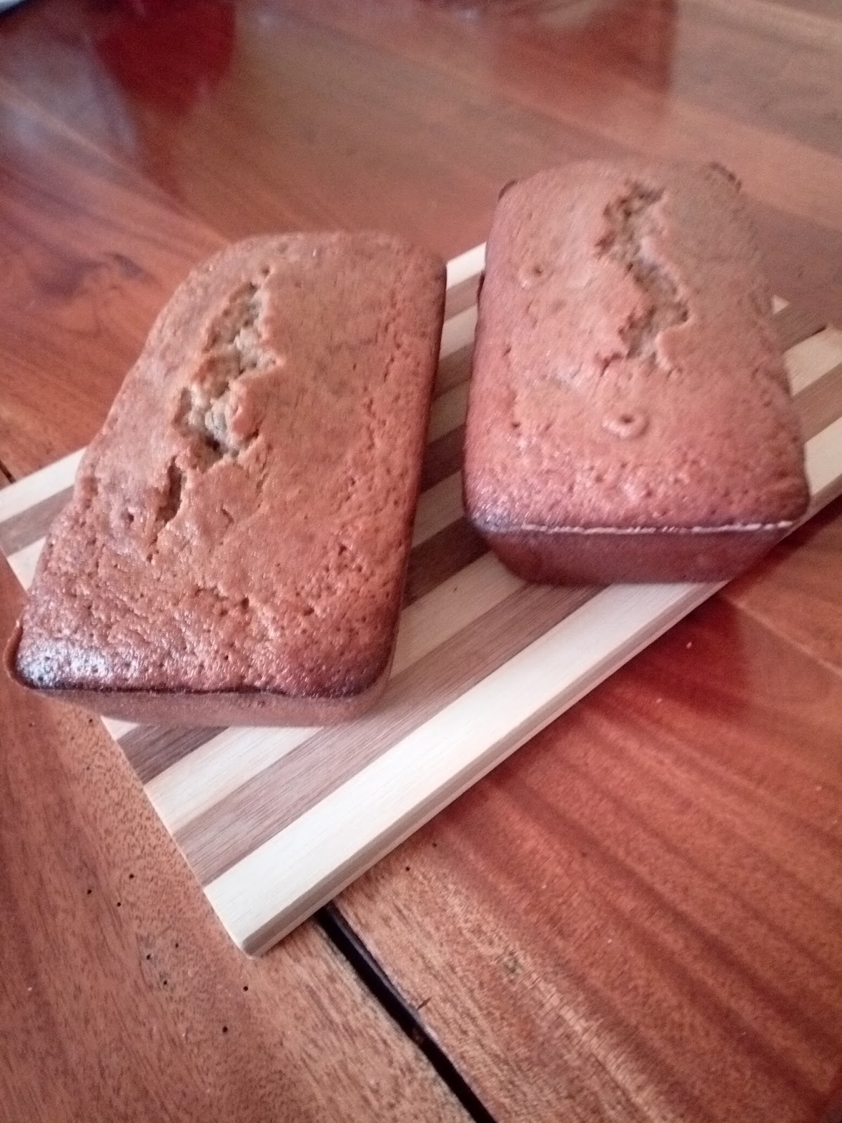 LOAVES photo 2