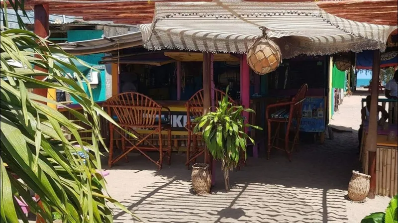 Ella's Restaurant/cool spot