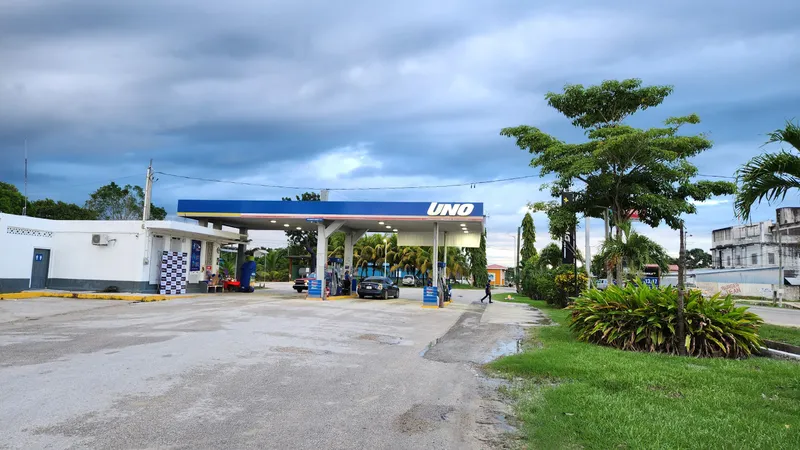 UNO Gas Station