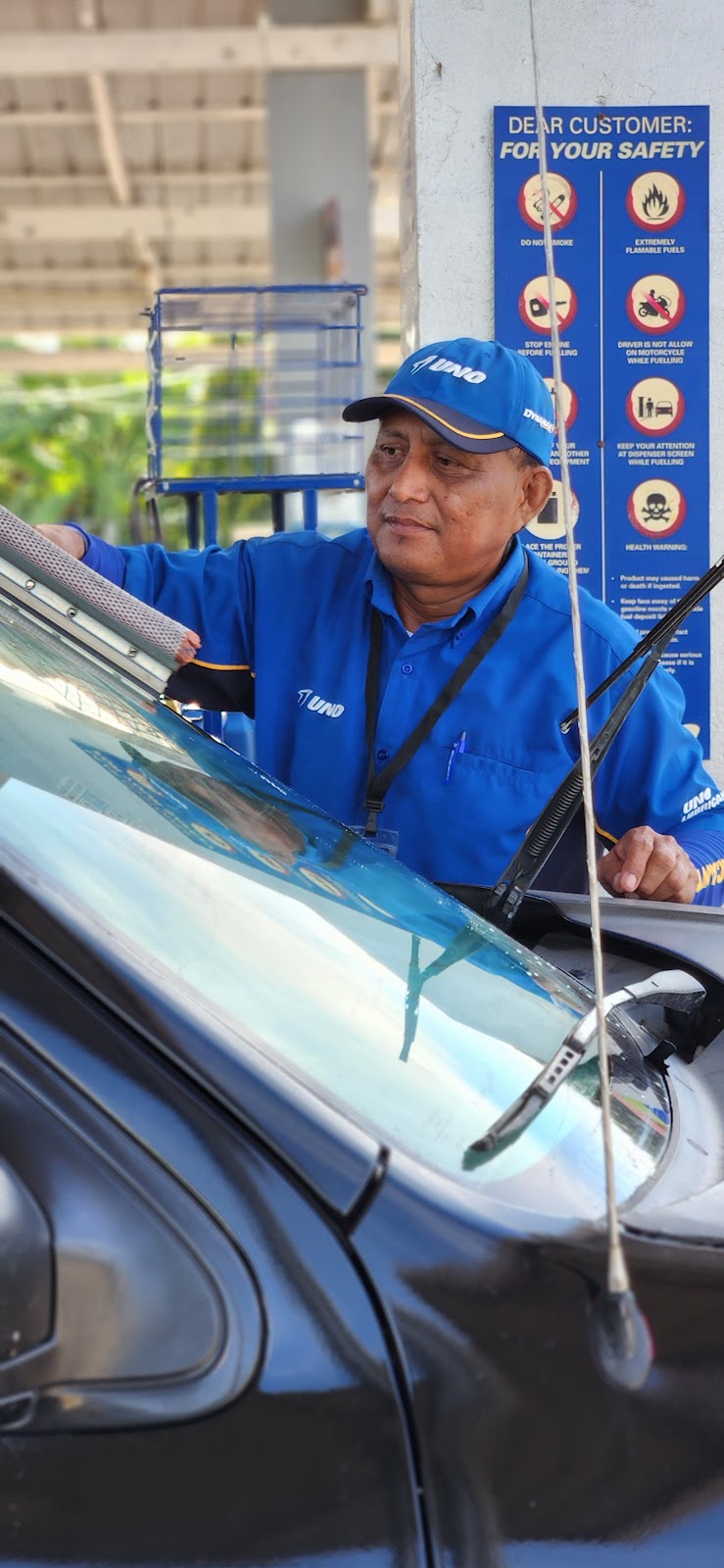 UNO Gas Station photo 6