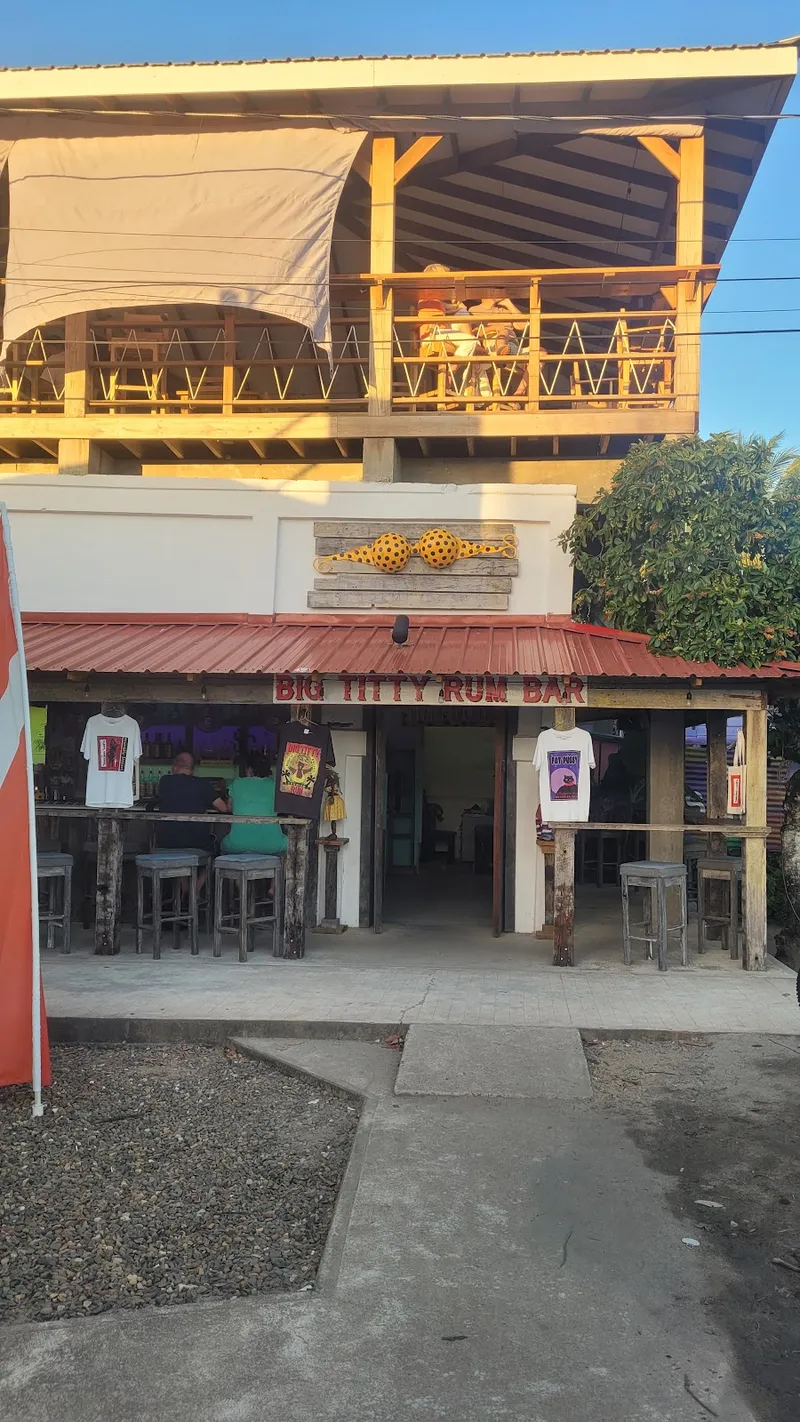 Big Titty Rum Bar