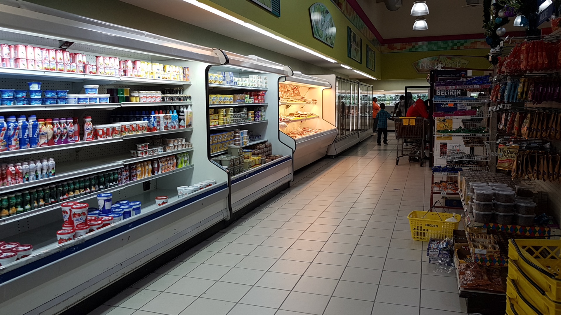 Brodies Supermarket photo 8
