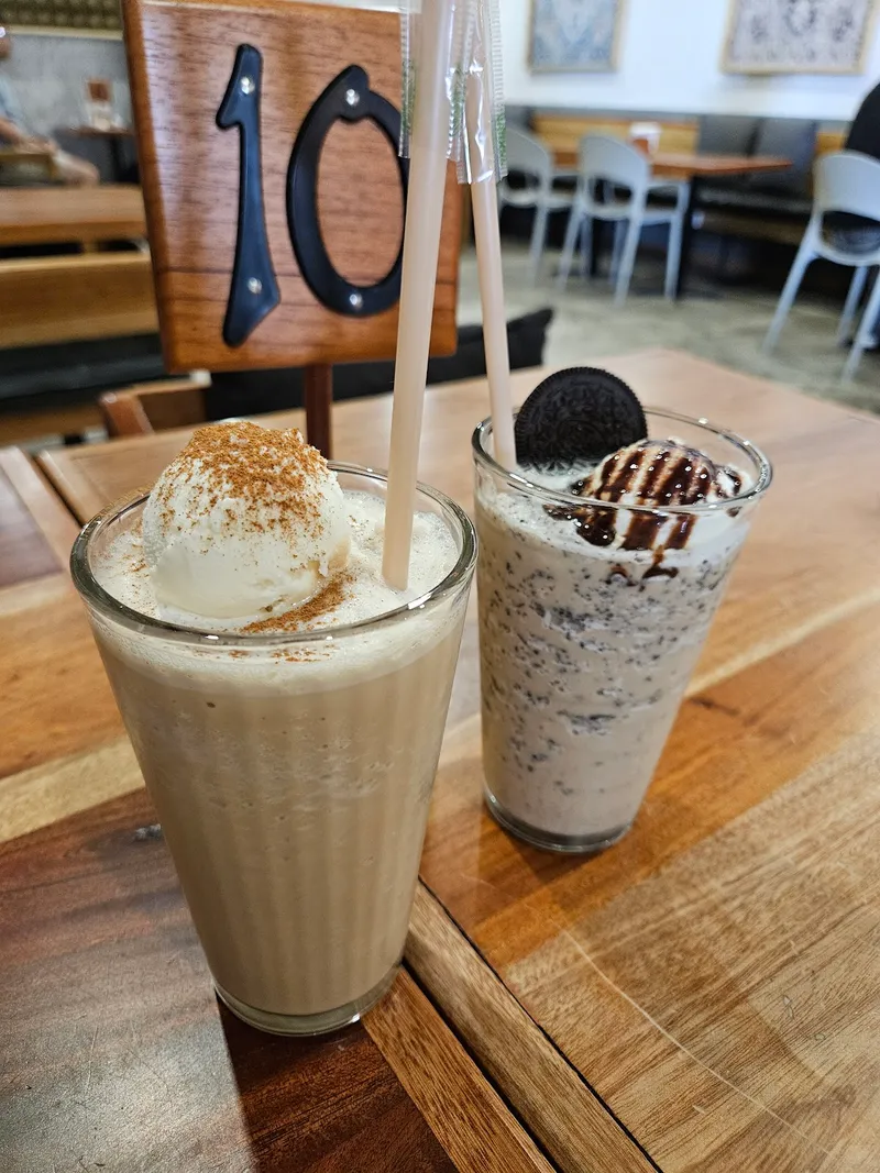 Wings and Feathers Café photo 3