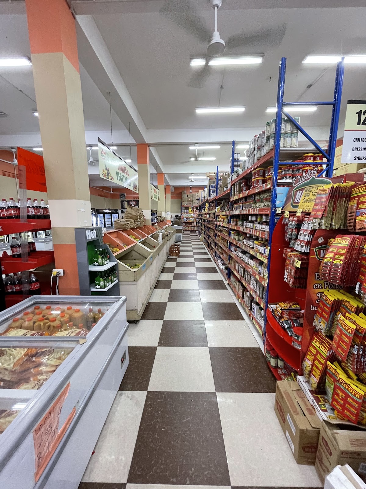 J & W Shopping Mart photo 4