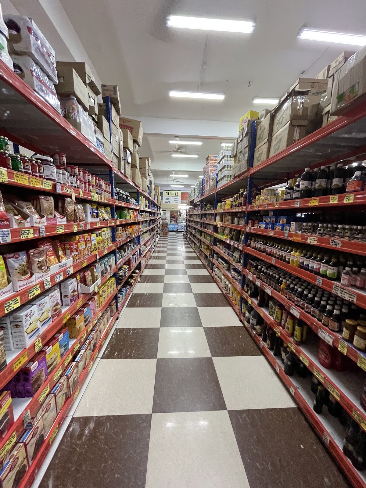 J & W Shopping Mart photo 2