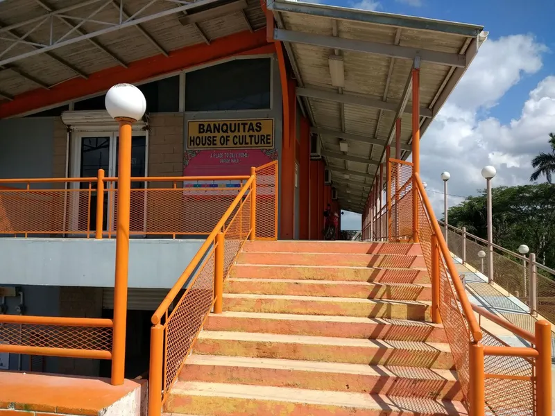 Banquitas House Of Culture (NICH)