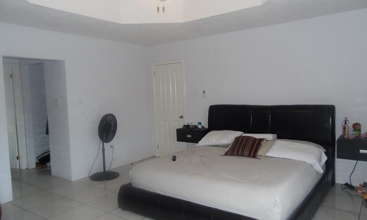 3 Bed 2 Bath House in Buttonwood Bay