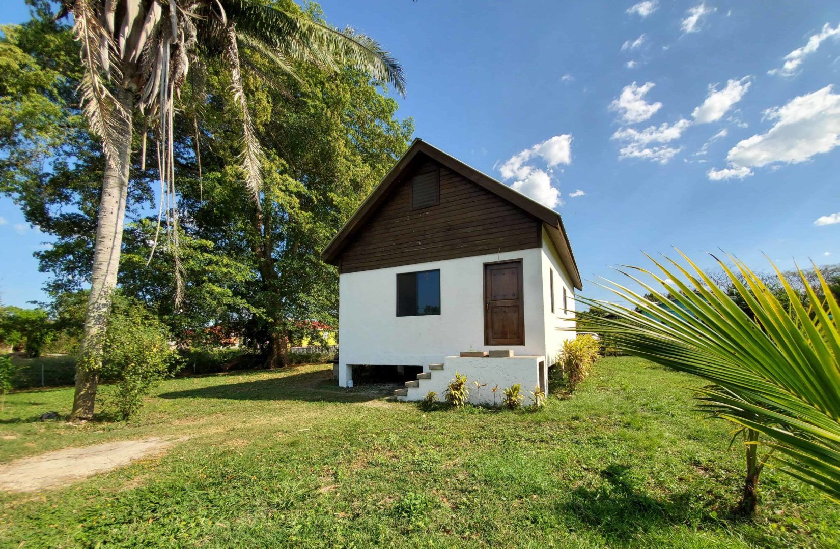 #4042 – Casita Blanca – Picture Perfect Two-Bedroom Home with Income Potential near downtown San Ignacio