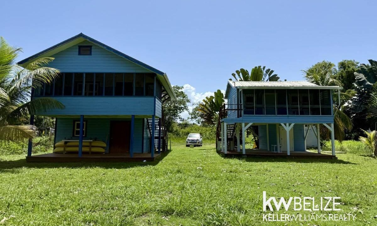 42 Placencia Rd