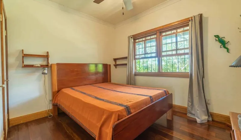 #4241 – Belize Hilltop 3 Bedroom Home with Scenic Views Near San Ignacio Town, Cayo District, Belize