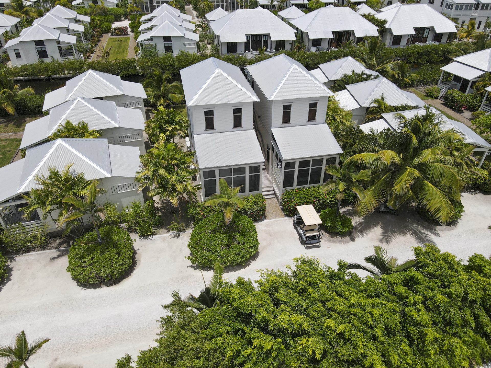 LOT 315, 4-PLEX OF HOTEL SUITES (“KEEPING SUITES”) AT MAHOGANY BAY RESORT & BEACH CLUB – CURIO COLLECTION BY HILTON