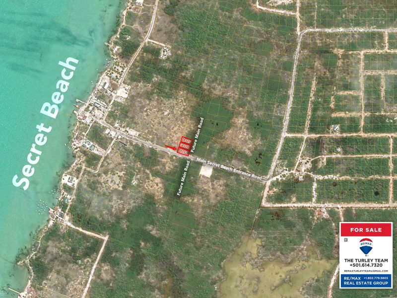 Corner Lot on Main Road to Secret Beach