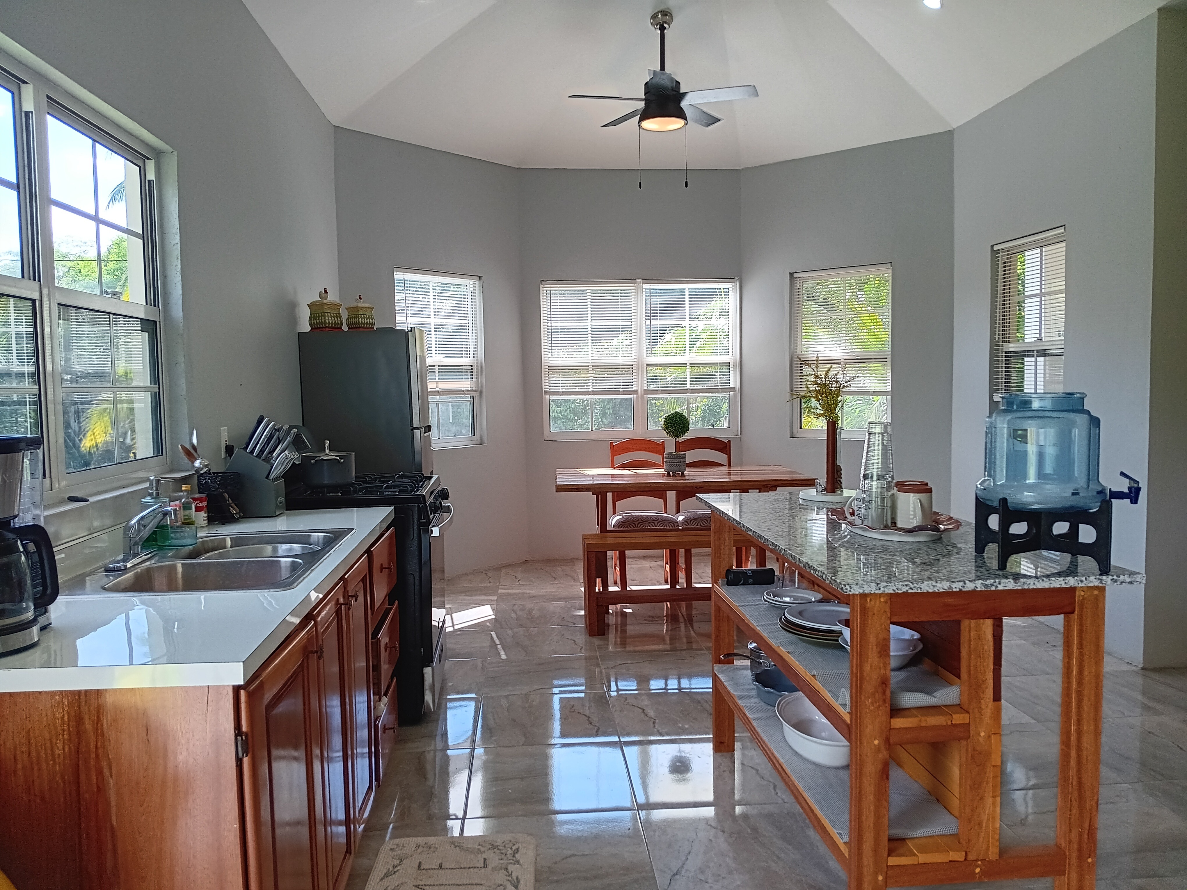 Fully furnished 3-bedroom house, Cristo Rey Village, San Ignacio