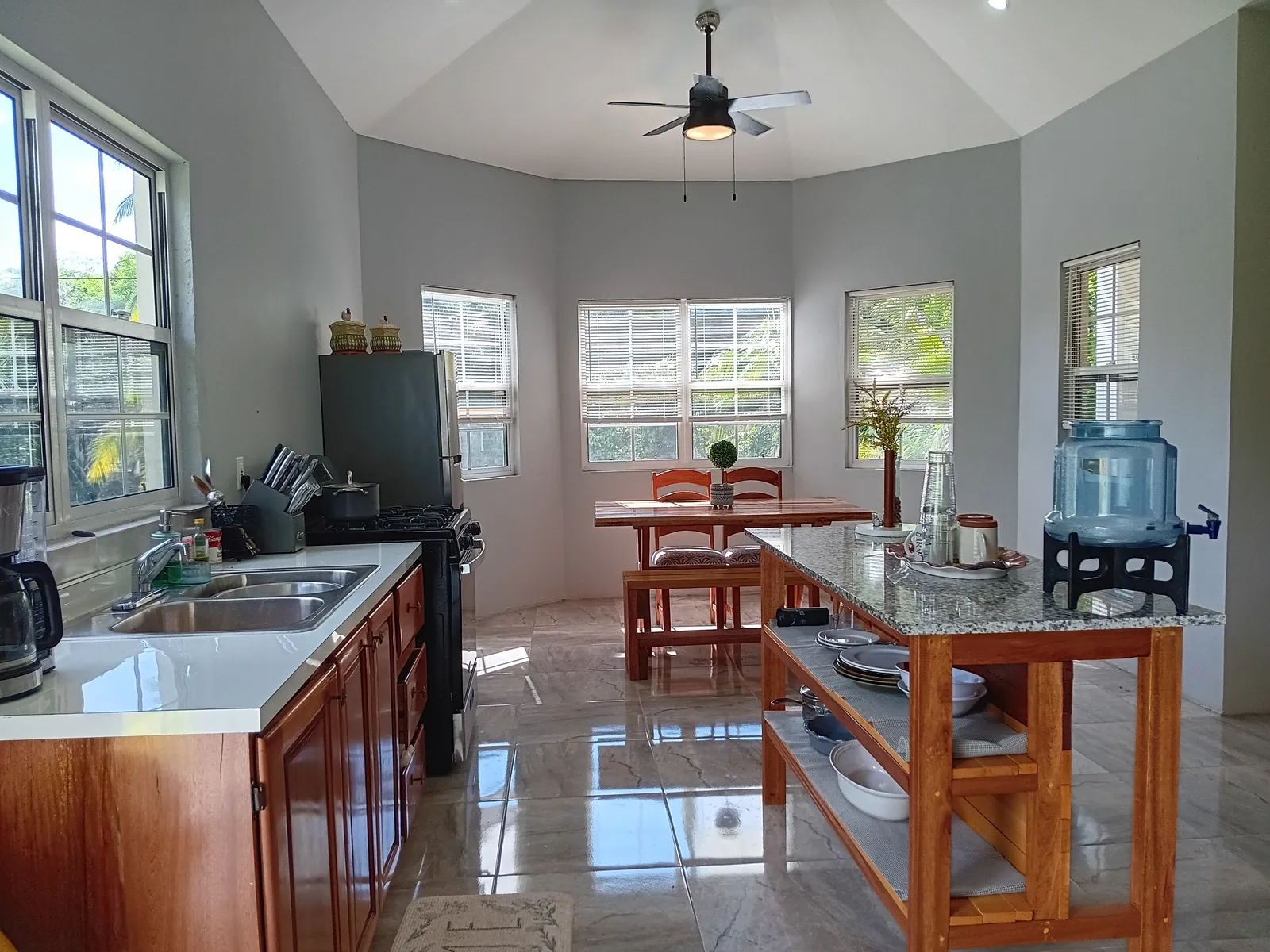 Fully furnished 3-bedroom house, Cristo Rey Village, San Ignacio