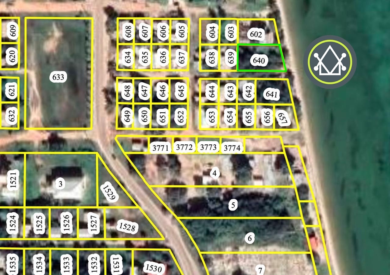 PL0121-Beachfront Lot in Seine Bight Village, Placencia Peninsula