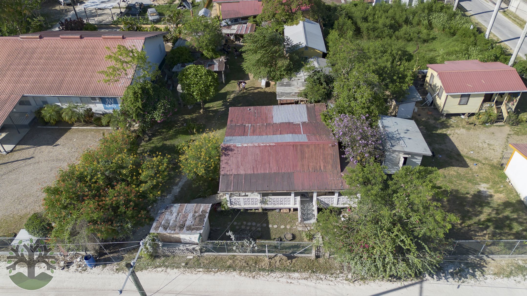 Multi-unit Income Property in the Heart of Santa Elena!