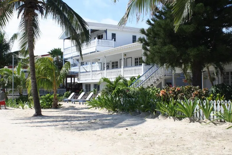 PB0041-Holiday Hotel for sale in San Pedro – Own a Piece of San Pedro’s Exceptional History