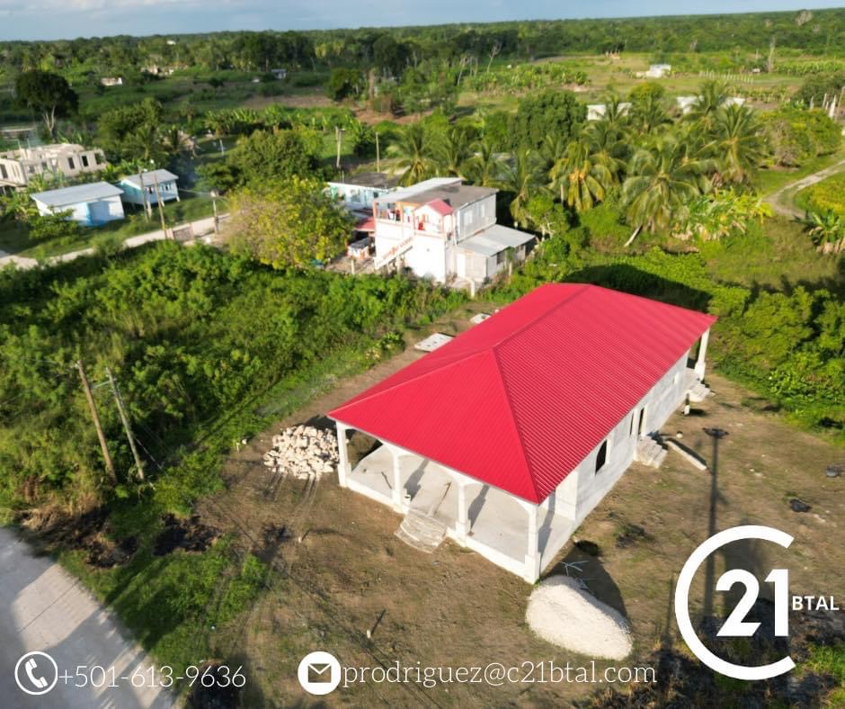 Incomplete house in corozal for sale