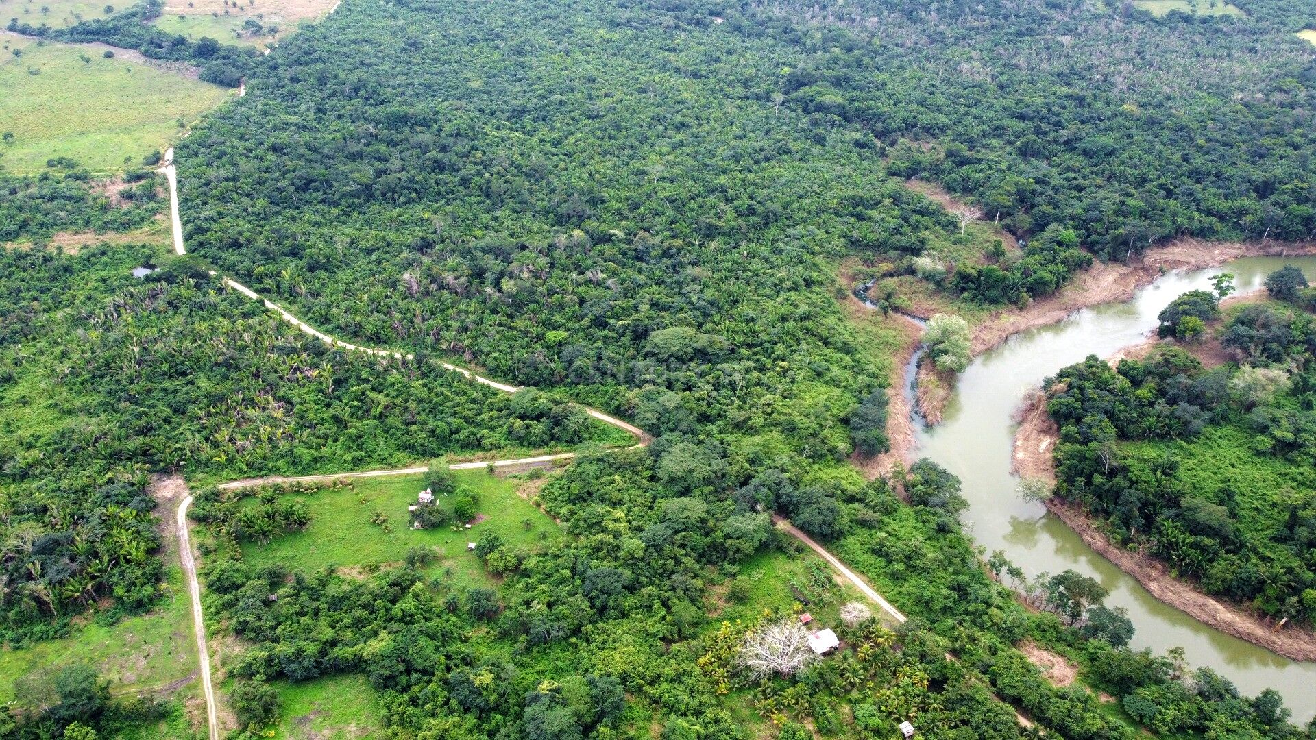 River front acreage in Mount Pleasant Estate