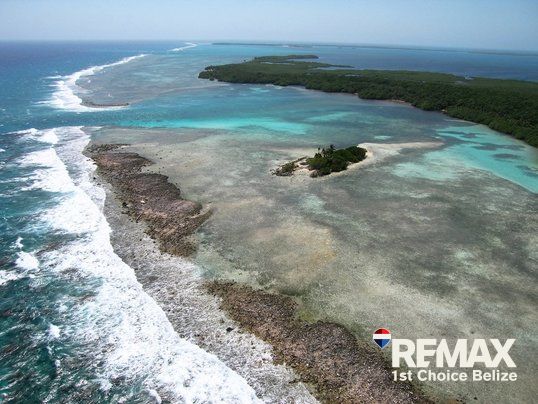 I1013 - 5.157-acre lot on Turneffe Caye ready to build
