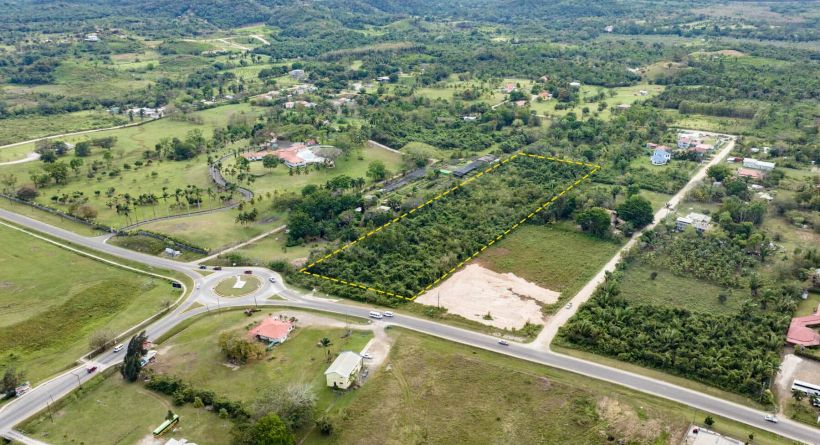 6 Acre Commercial Property - High Visibility at the entrance to the Capital City