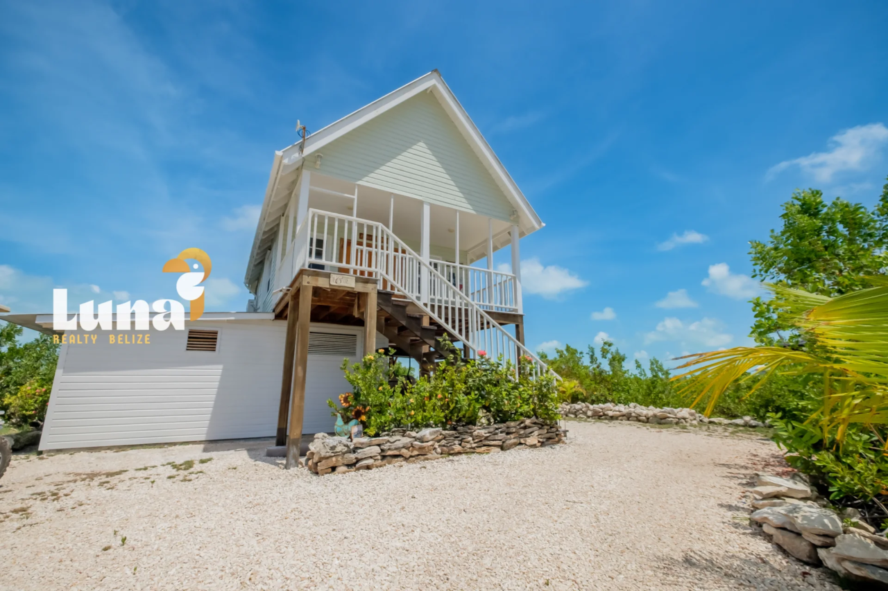 Affordable Casita At Secret Beach, Belize - 1BR + Loft