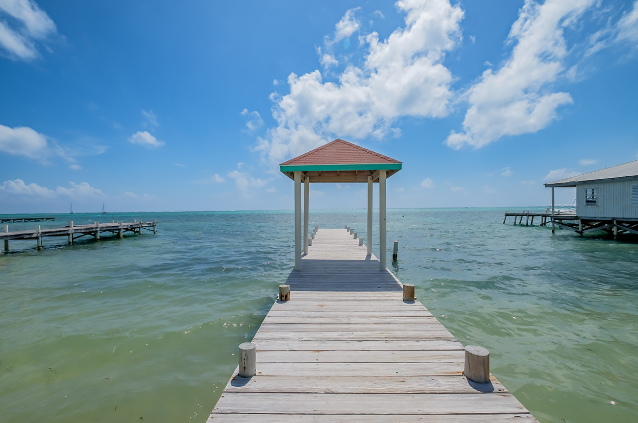 Beachfront Esmeralda Studio