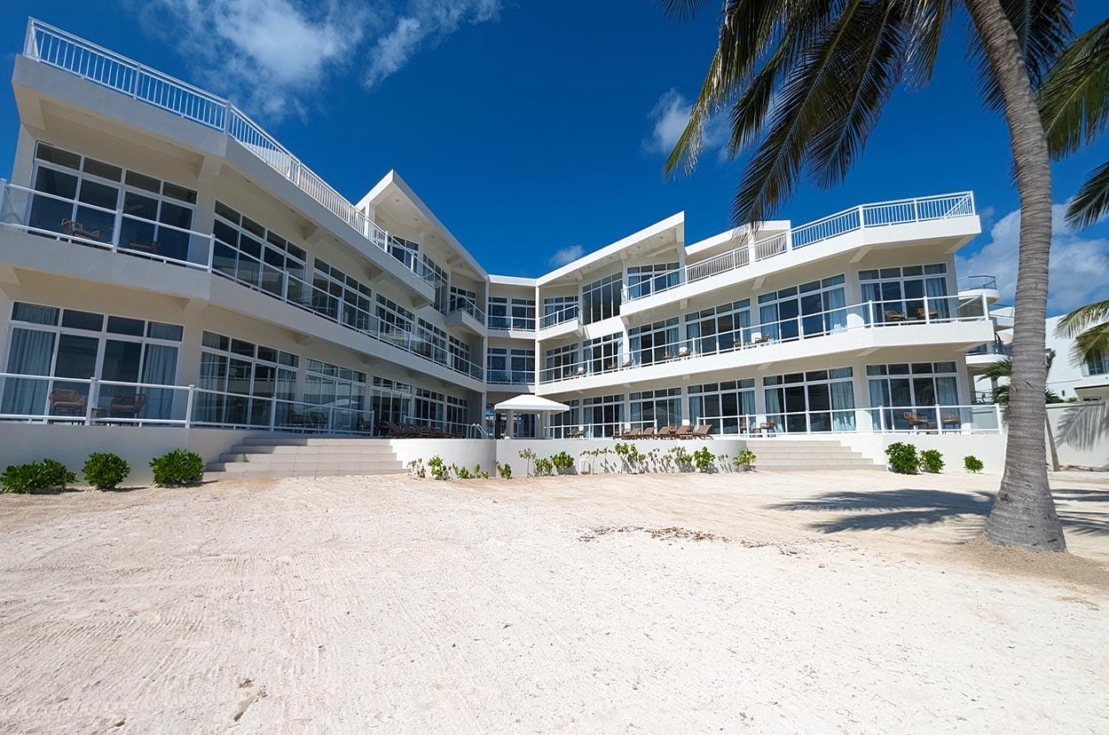 Tres Cocos Beachfront 2 bedroom