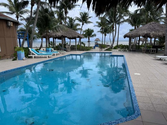 B2033 – Beachfront Bar & Restaurant Business For Sale – In The White Sands Resort.