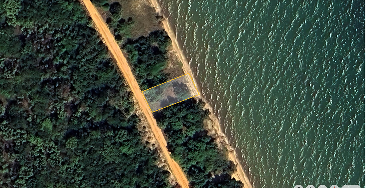 Beachfront Opportunity — Mayacan Lot 35
