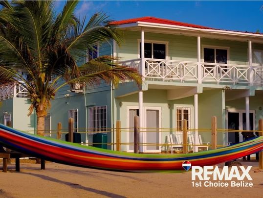 L1801A - Beachfront Triplex with 2 extra lots in Placencia Village