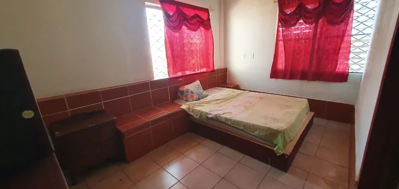 22 Room Commercial Building in Belize City - Image 12