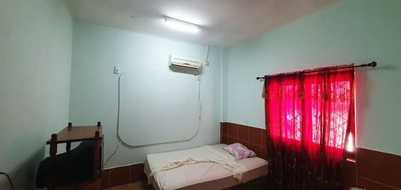 22 Room Commercial Building in Belize City - Image 17