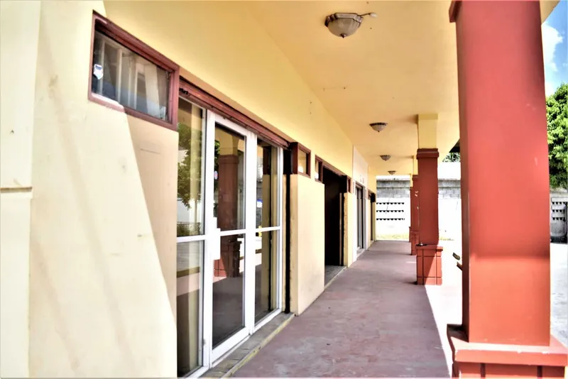 OW27: REDUCED! PRIME COMMERCIAL PROPERTY FOR SALE IN THE HEART OF ORANGE WALK TOWN!