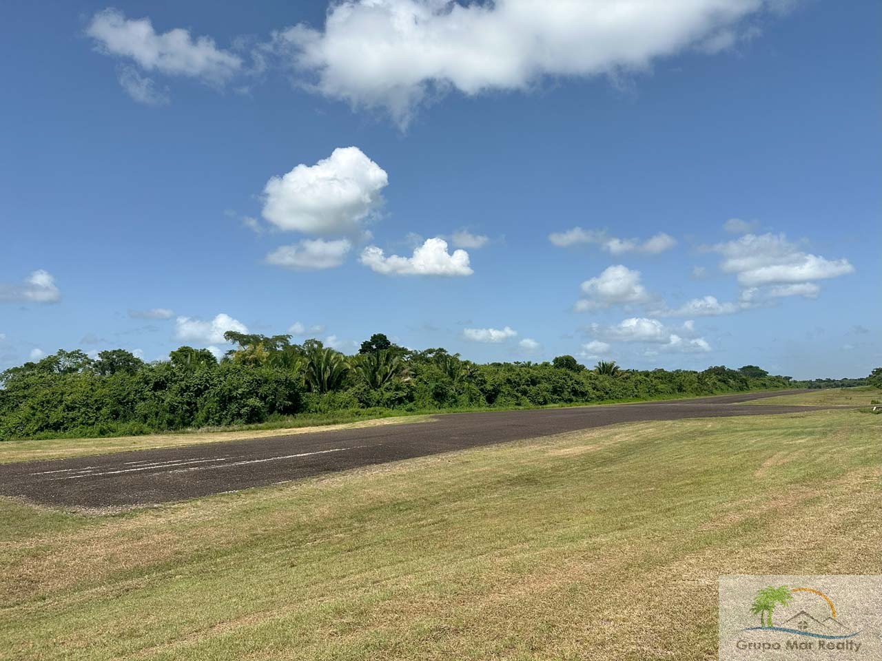 2 Acres on Belmopan Airstrip