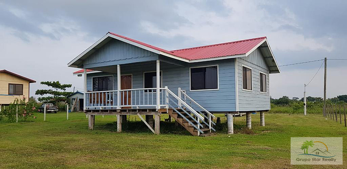 Belize 3 Bedrooms House For Rent Near Spanish Lookout