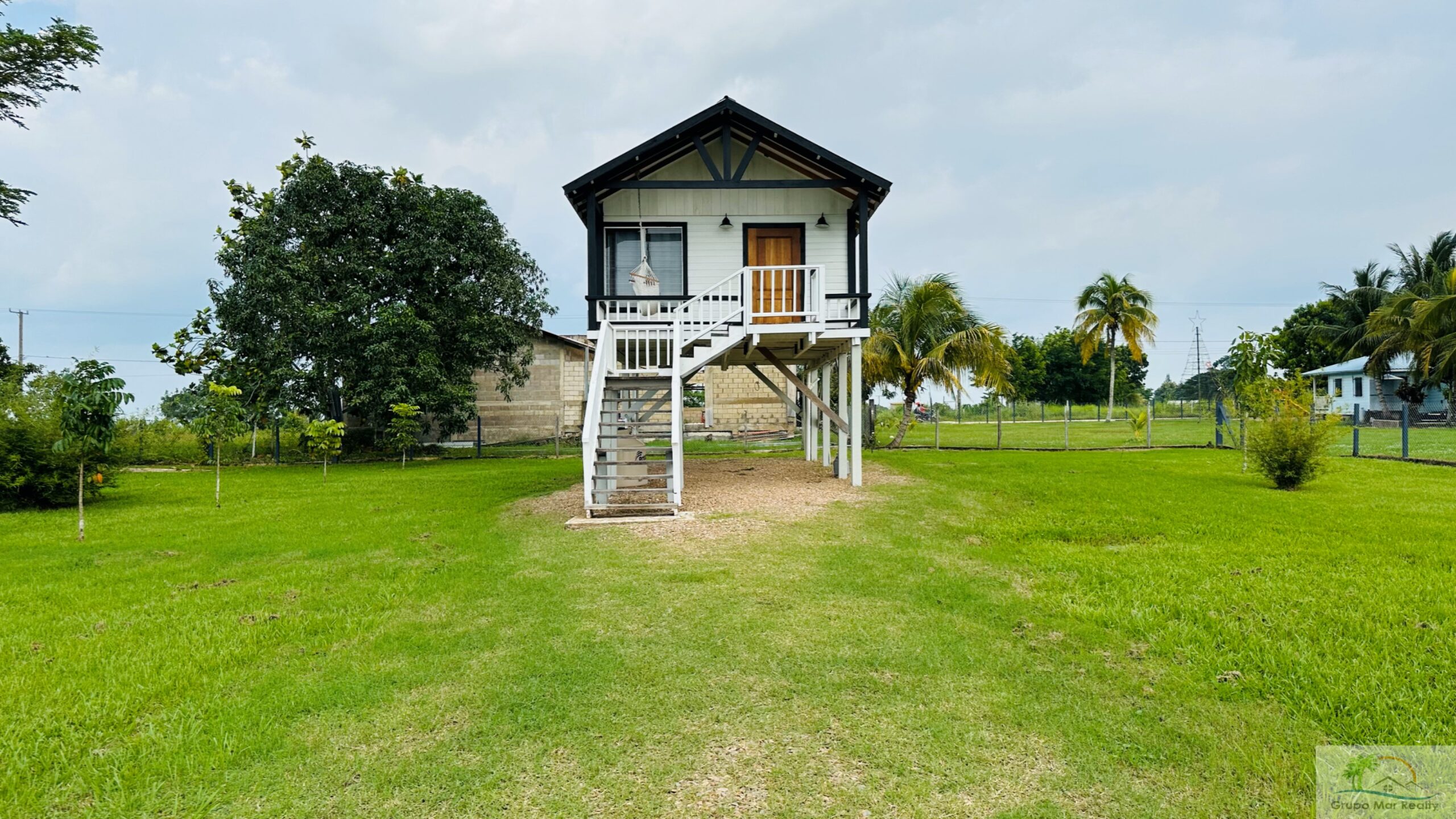 Belize Cottage For Rent in Cayo