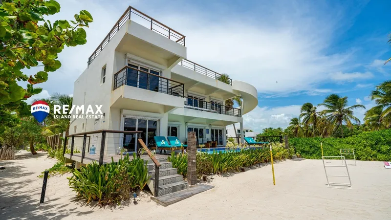 Mangata Villas | Oceanfront Boutique Hotel for Sale in Belize