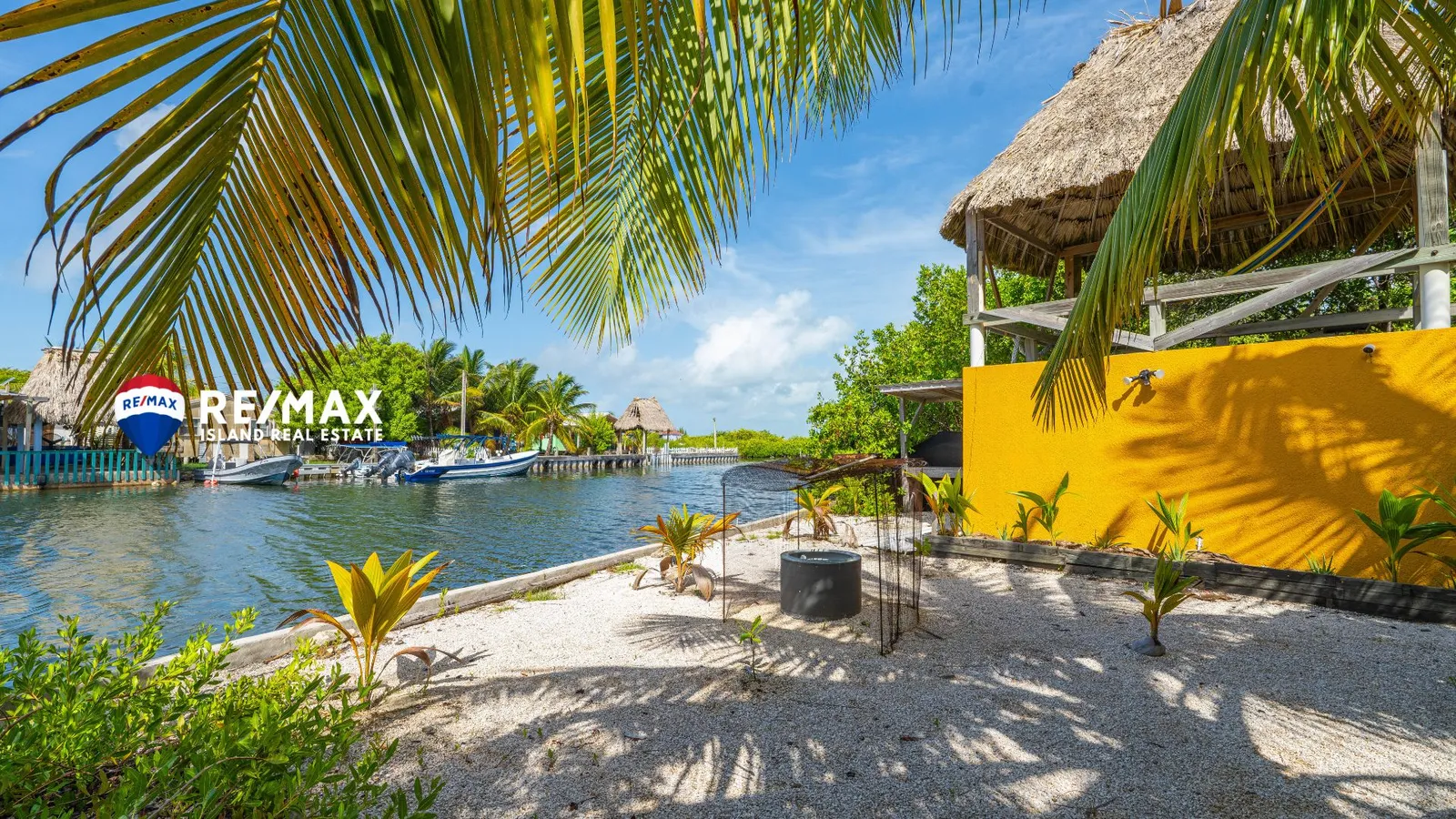 Casa Seahorse Belize Waterfront Home
