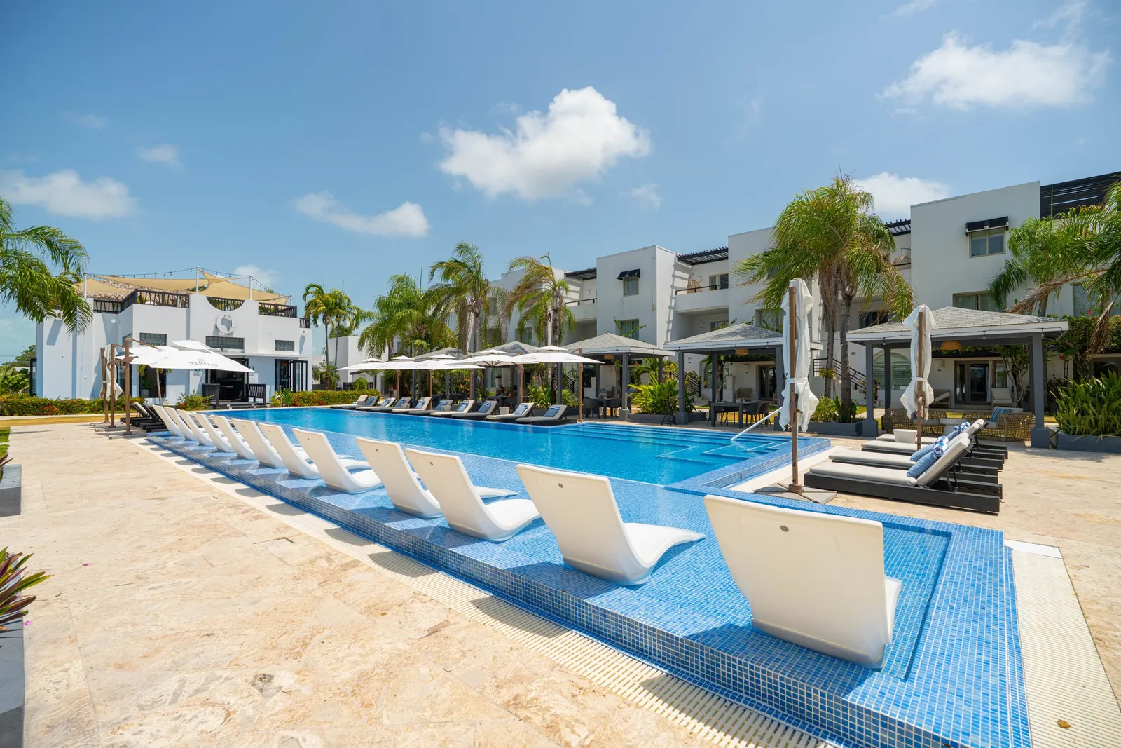 Stunning Belize Beachfront Condo for Sale – Las Terrazas Resort, San Pedro, Belize