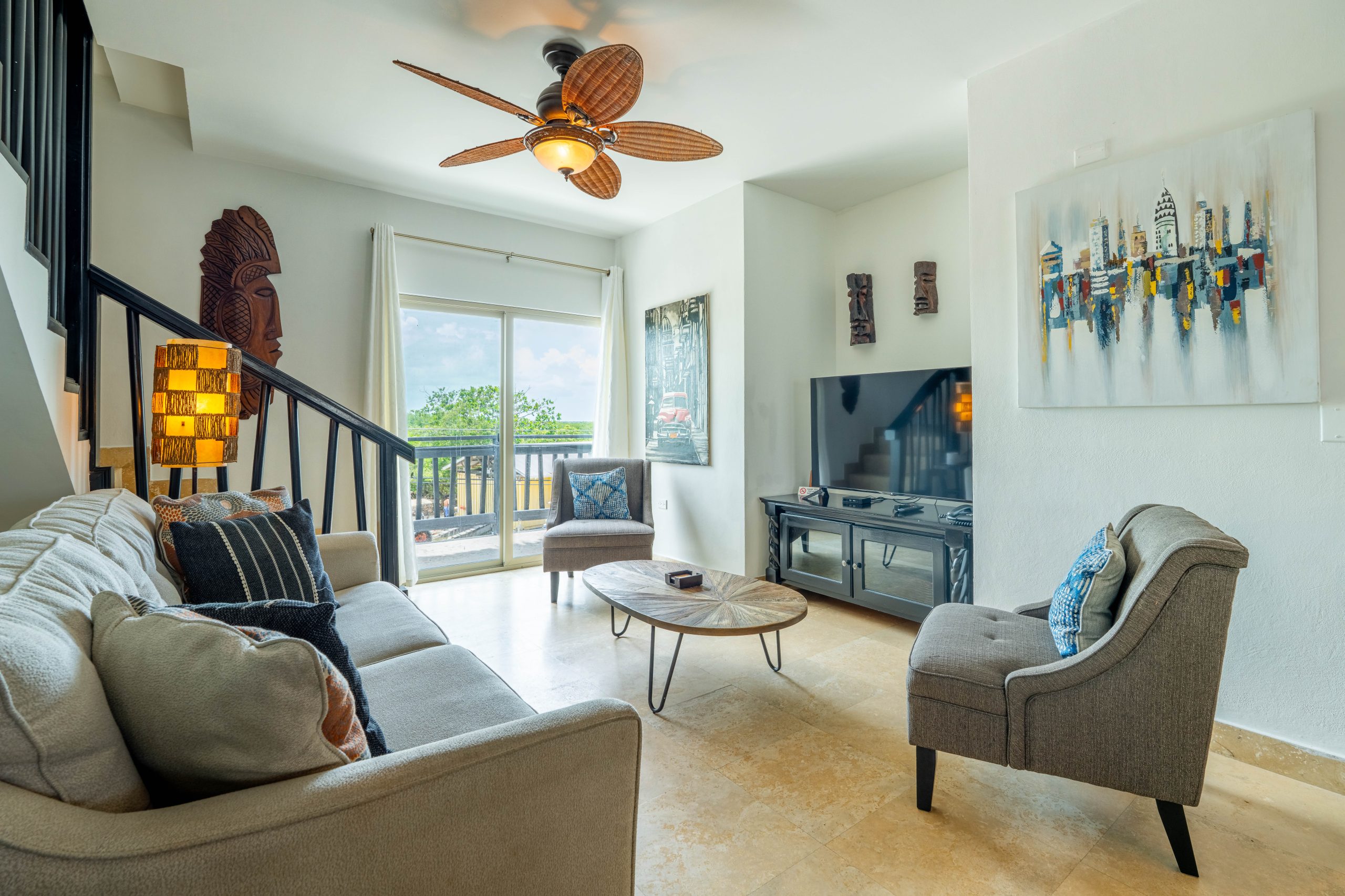 Las Terrazas Resort: 3-Bedroom Belize Condo with Water Views
