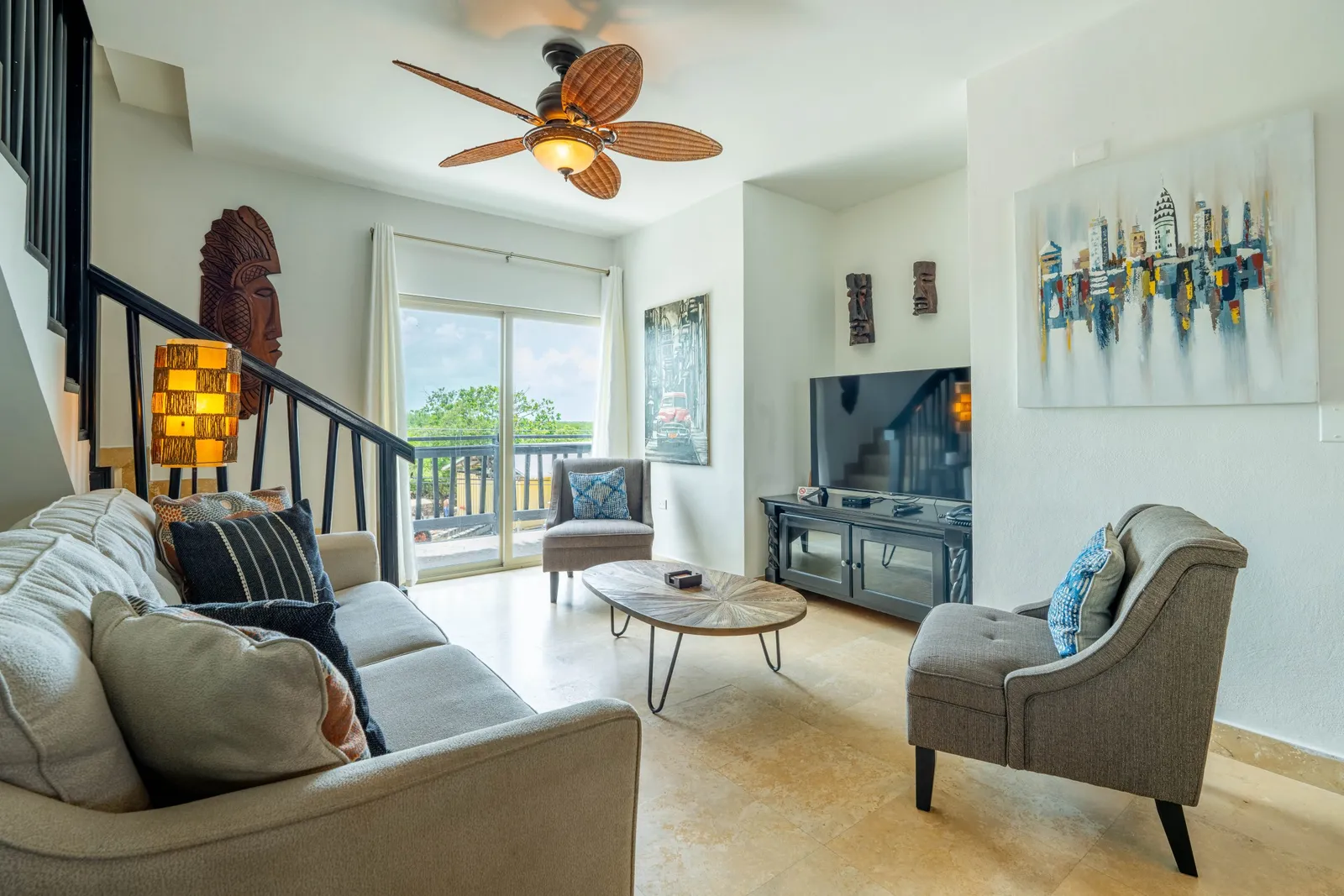 Las Terrazas Resort: 3-Bedroom Belize Condo with Water Views