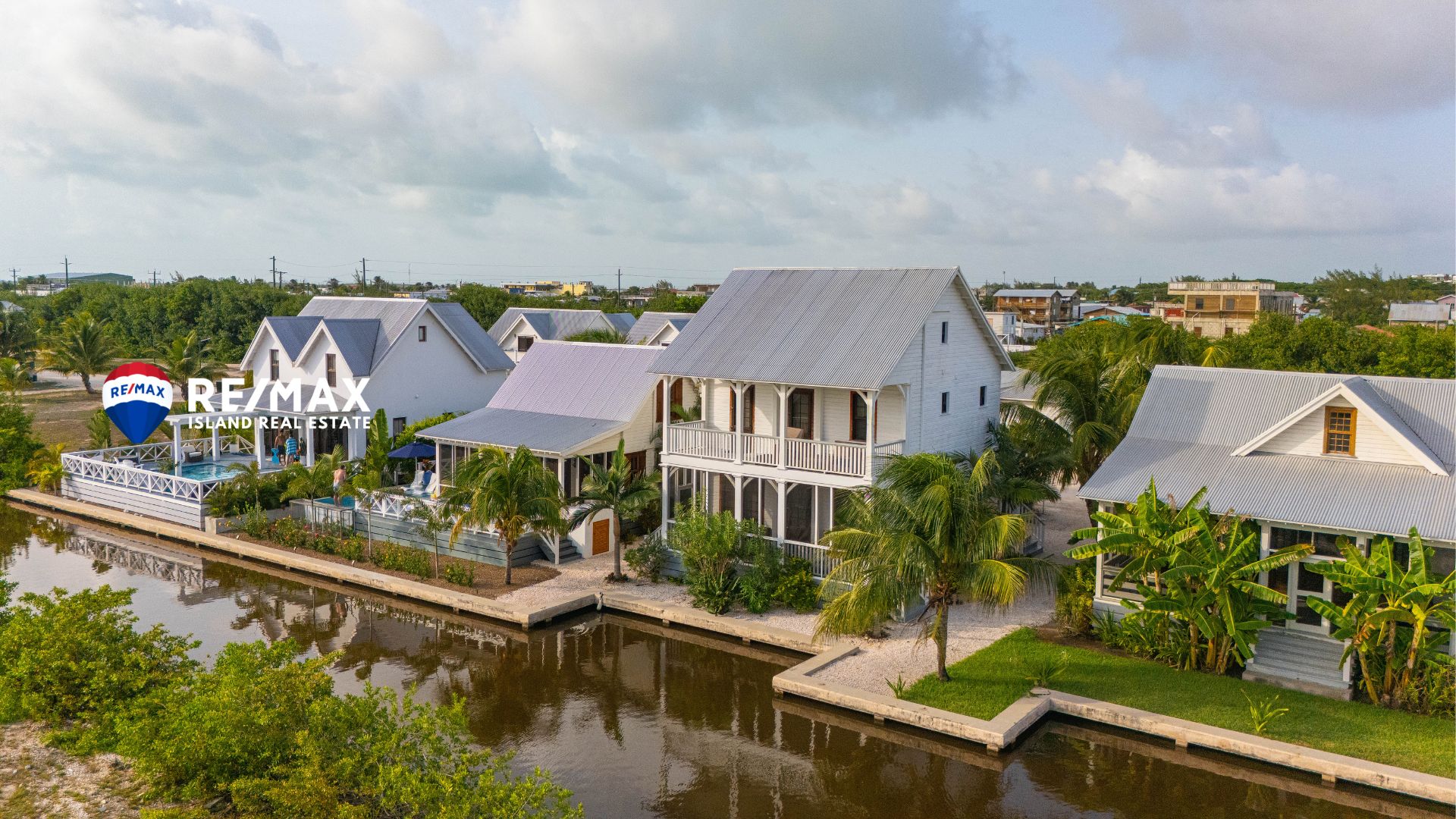 Mahogany Bay Belize 3BR Home | Turnkey Canal Front Property