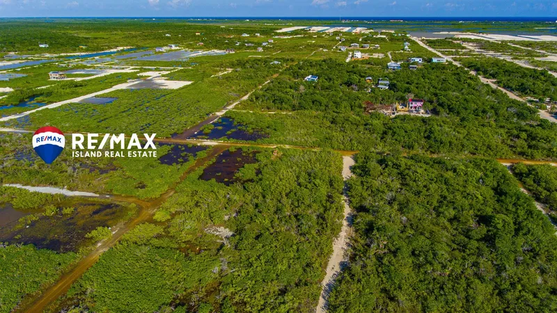 Secret Beach Building Lots for Homes or Investment