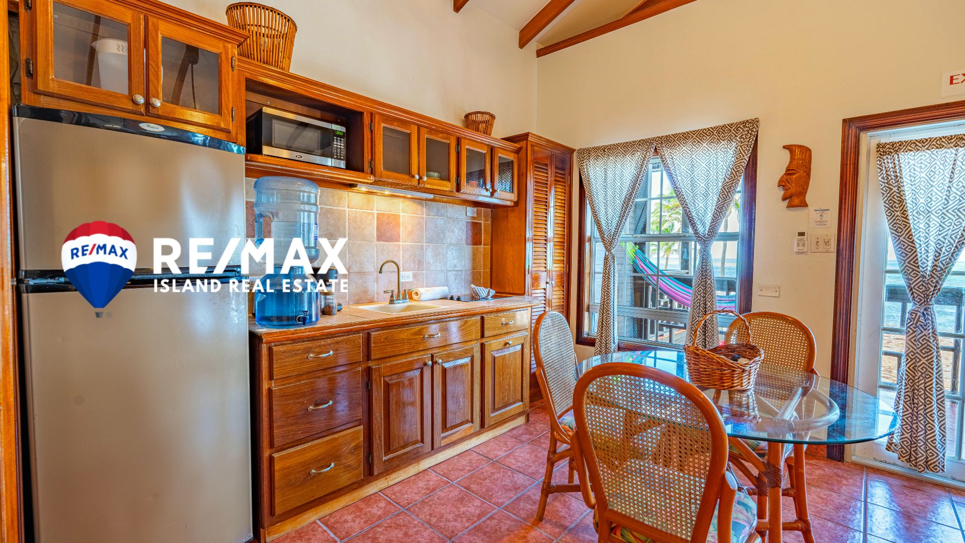 X’tan Ha Beachfront Condo for Sale Ambergris Caye – 1-Bedroom Fully Furnished