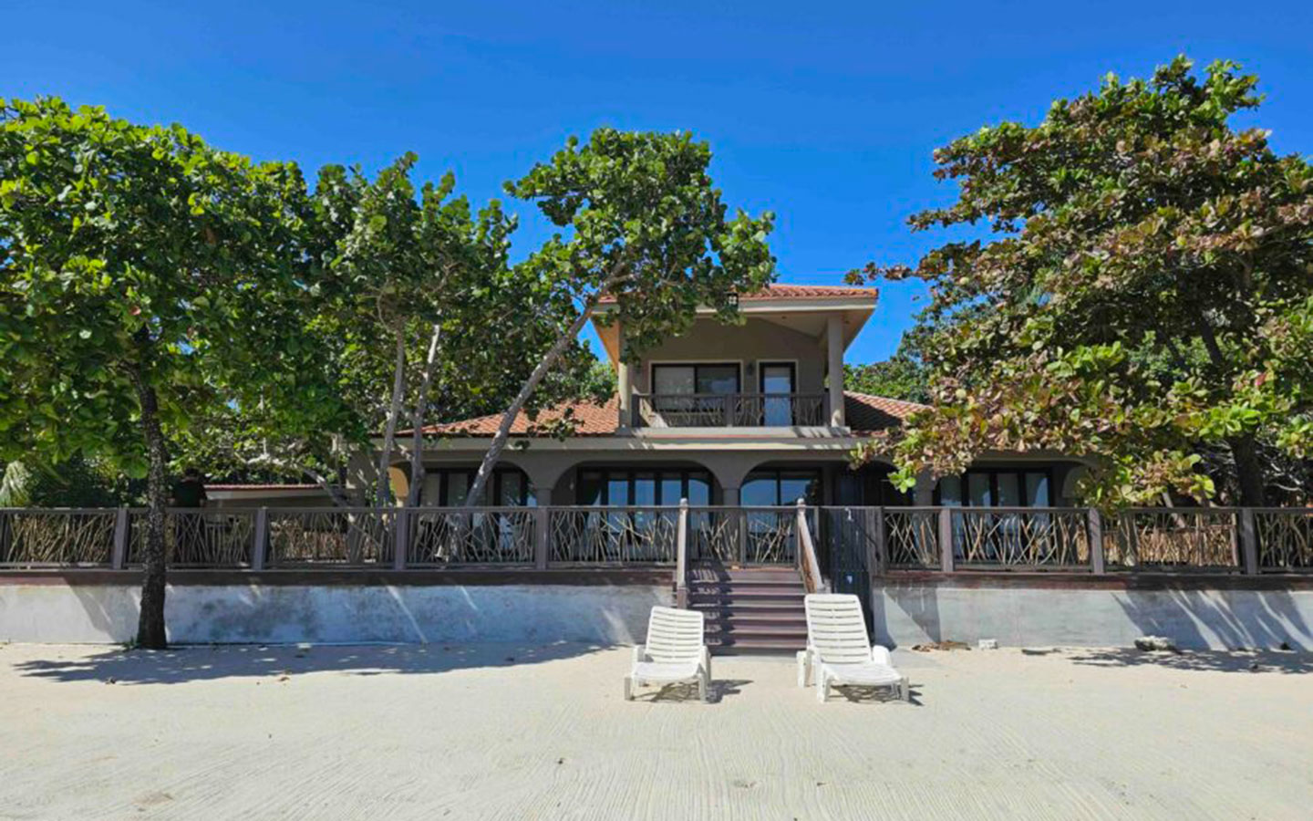 Placencia Beach Estate