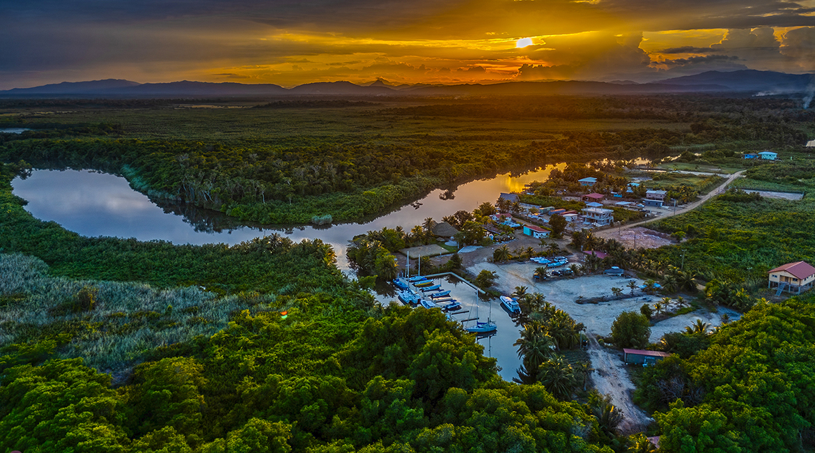 Building River View lots on Marina Road