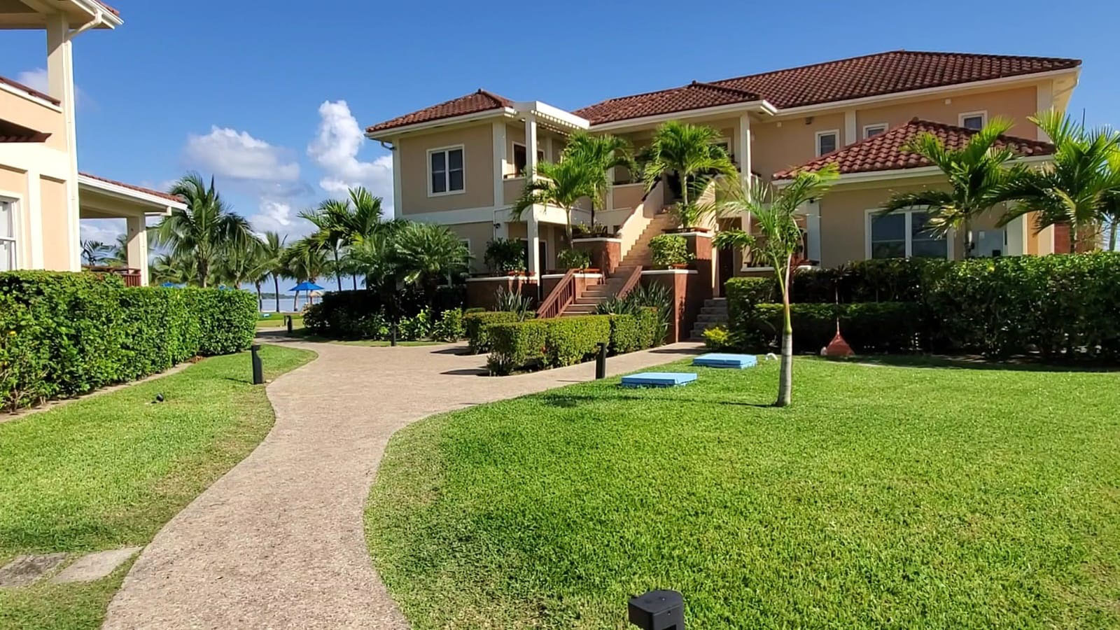 Hopkins Seiri Del Mar Condominium